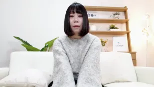 身材丰满的少妇第一次拍摄成人视频