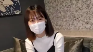 FC2PPV-3350137 天真纯洁女孩的成长历程
