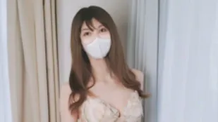 FC2PPV-4804317 身材苗条臀部曲线优美的樱