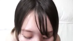 FC2PPV-4723681 整洁身材美女一生首次户外暴露性交