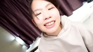 FC2PPV-4555428 已婚女人让你舔她的屁眼
