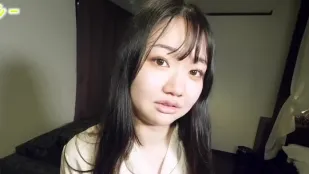 FC2PPV-3961013 睡衣诱惑小胸美眉狂喷不止