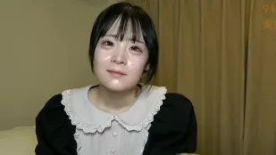 FC2PPV-4968311 十九岁兼职美女光天化日中出两射
