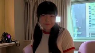 FC2PPV-4966532 十九岁爆汁丰满美少女遭双黑棒