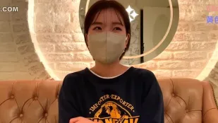 FC2PPV-3746279 短发女大学生遭电棍折磨狂插失守