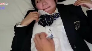 FC2PPV-4208688 游戏少女意外中出秘密激战