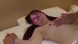 FC2PPV-3276608 丈夫握手强插生肉寝取妻沦陷