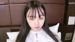 FC2PPV-4712057 黑发清纯刚毛女友被诱拍生