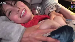 FC2PPV-4121695 性感模特妻与肌肉男汗流三人混战