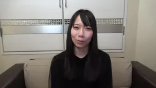 FC2PPV-3304050 我带了一个苗条的女人回家把她当作玩具
