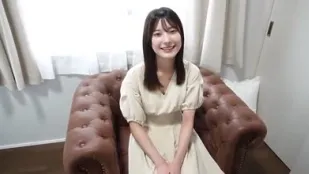 FC2PPV-3482842 拥有压倒性气场的绝色美女