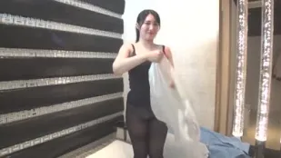 FC2PPV-3186492 百货店美乳妹被内射