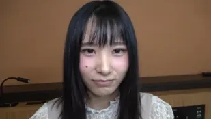 FC2PPV-3094833 拥有白皙纤细身材和偶像级颜值的清纯少女