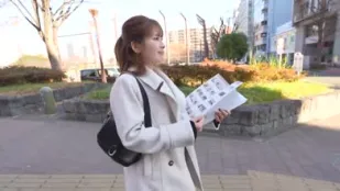 FC2PPV-4789125 超级火辣的已婚女性