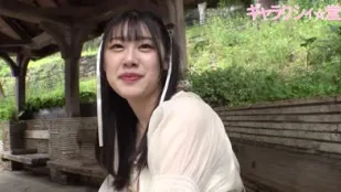 FC2PPV-4802105 身材丰满的女孩面带微笑地接受了精液